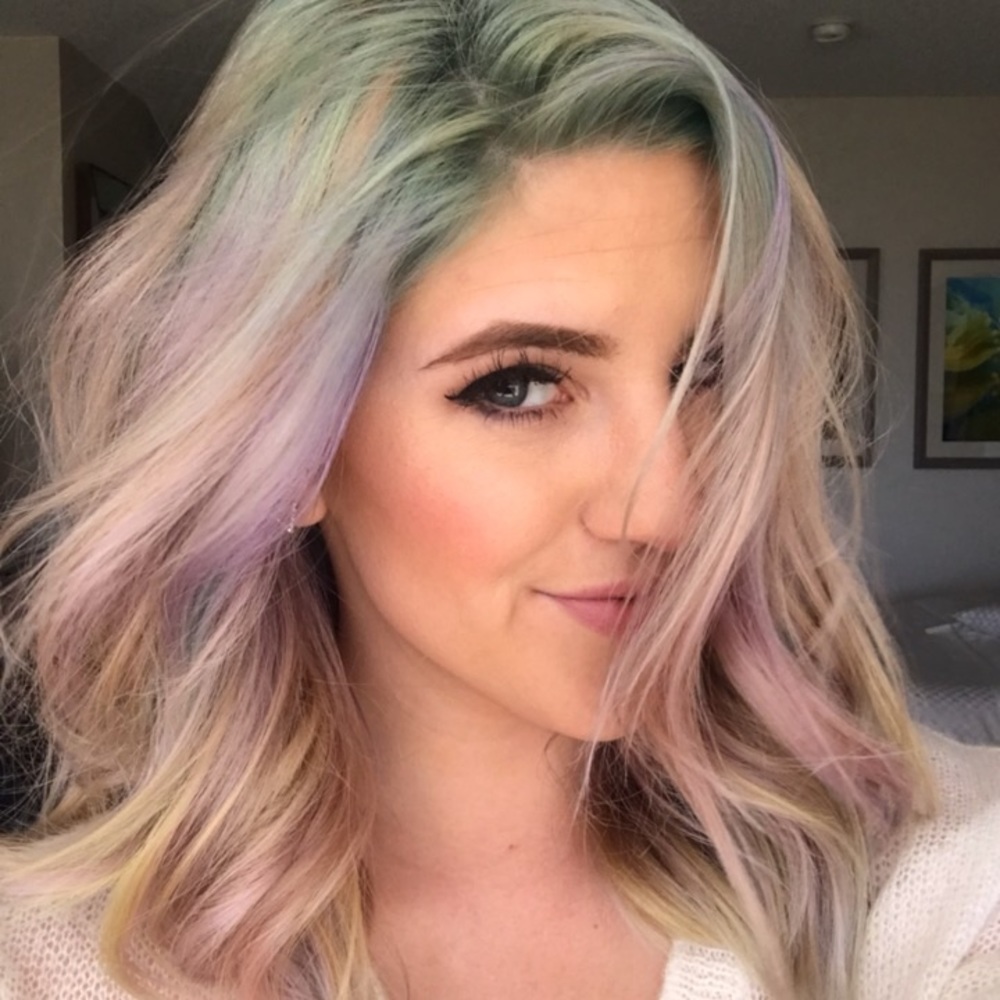 Meet your Posher, Leigh